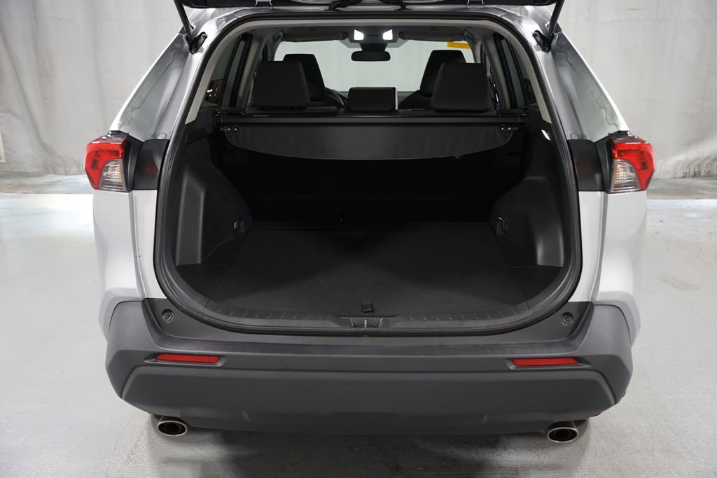 Certified 2025 Toyota RAV4 XLE FWD image 34