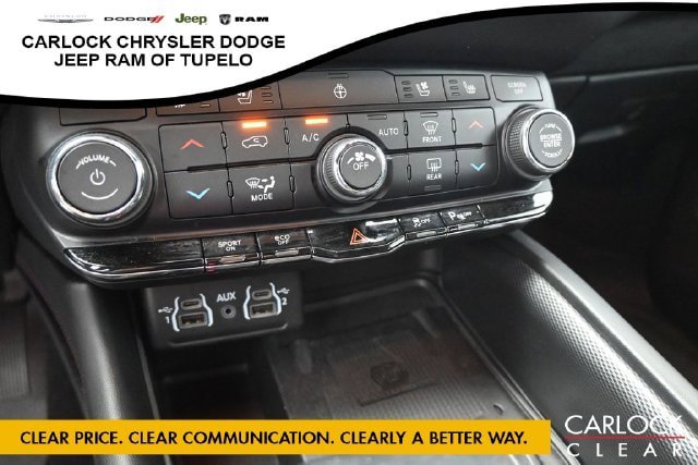 Used 2022 Dodge Durango R/T w/ Blacktop Package AWD/4WD image 22