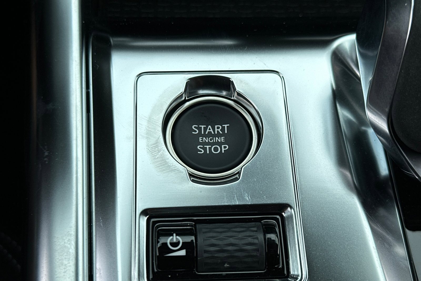 New 2024 Jaguar XF R-Dynamic SE image 21