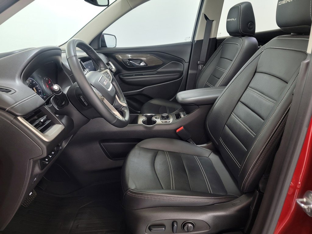 Used 2023 GMC Terrain Denali w/ Denali Premium Package AWD/4WD image 16