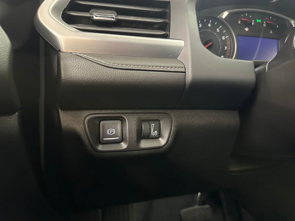 Used 2022 GMC Acadia SLE w/ LPO, Floor Liner Package AWD/4WD image 19