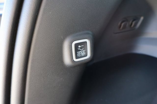 New 2026 Jeep Cherokee Limited AWD/4WD image 35