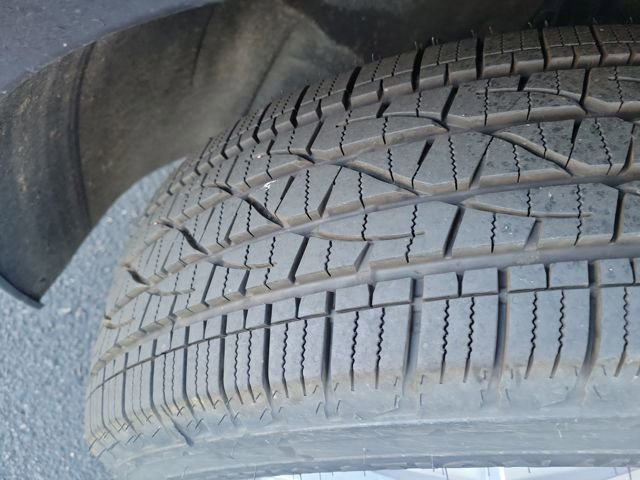 Used 2023 Chevrolet Equinox Premier image 32