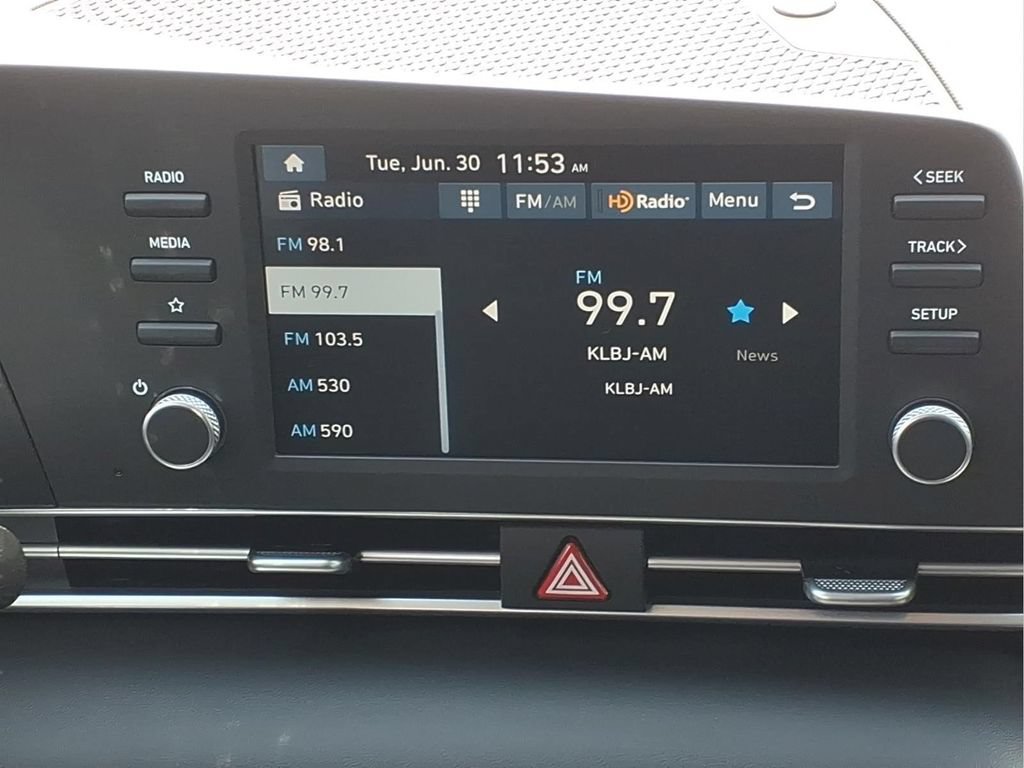 Used 2026 Hyundai Elantra SE FWD image 19