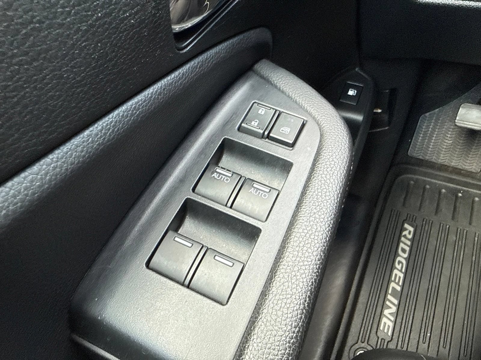 Used 2021 Honda Ridgeline RTL-E image 36