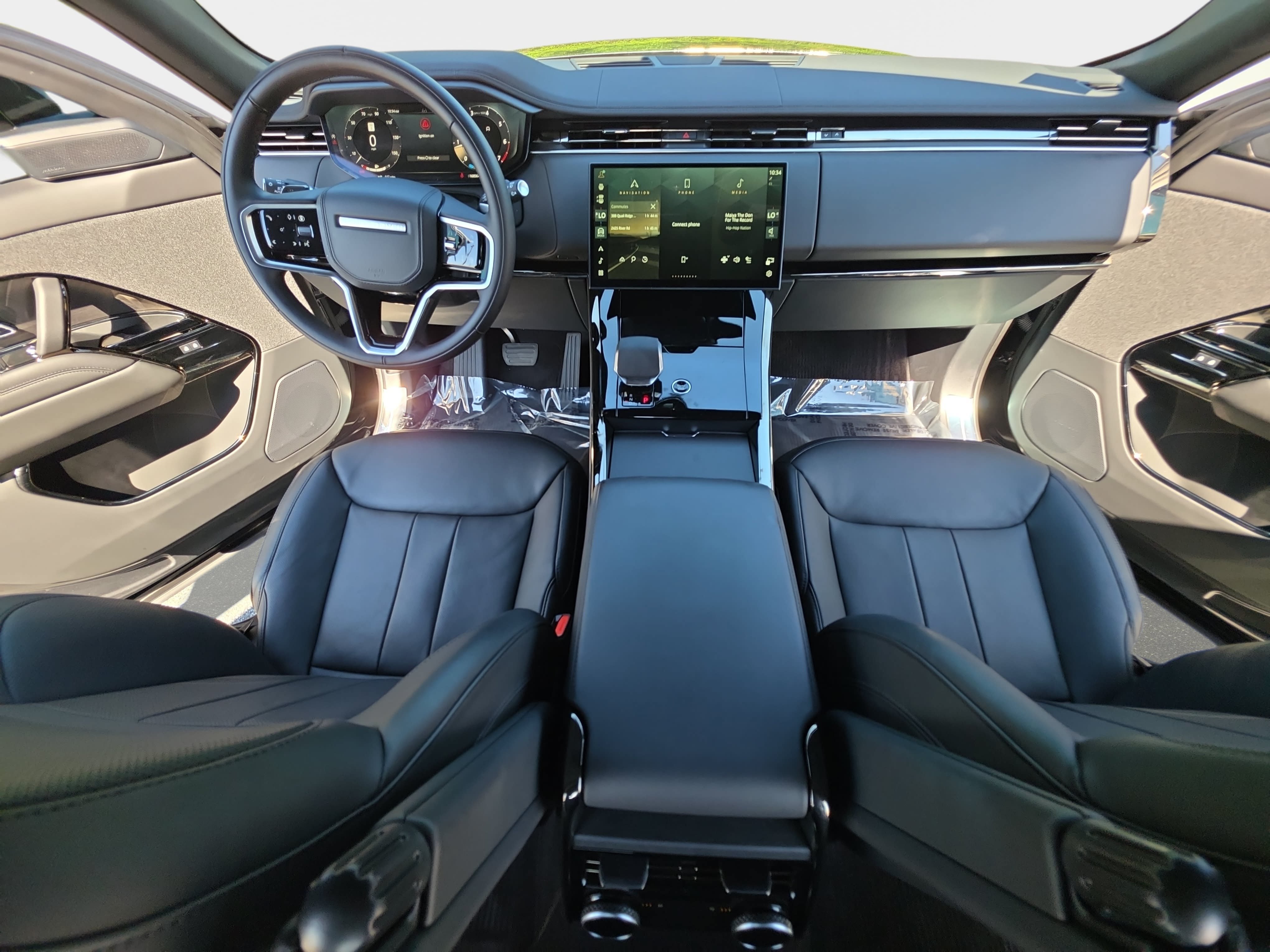 Certified 2025 Land Rover Range Rover Sport SE AWD/4WD image 9