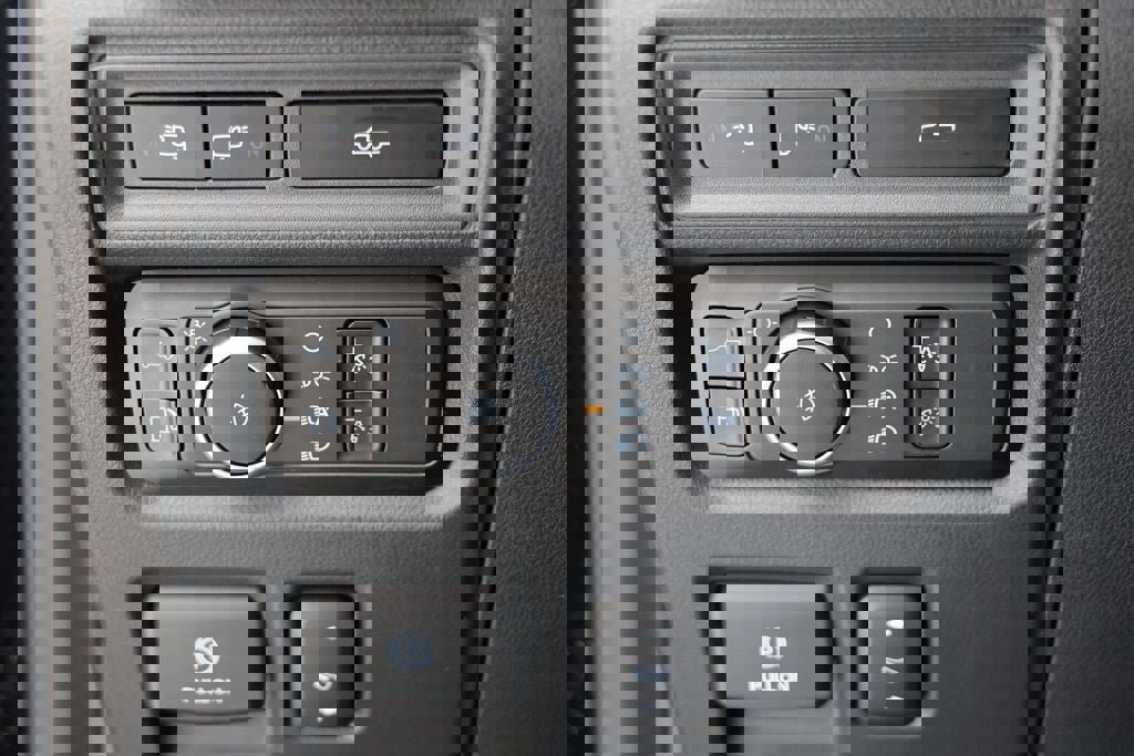 Used 2023 Ford F150 Platinum w/ Equipment Group 701A High image 37