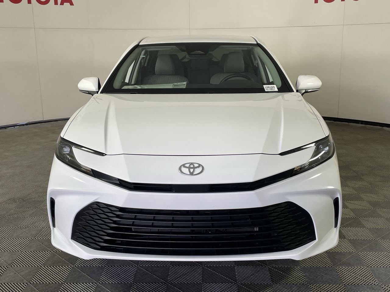 New 2026 Toyota Camry LE FWD image 2