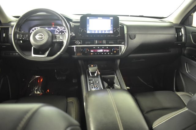 Used 2022 Nissan Pathfinder SL w/ SL Black Package AWD/4WD image 29
