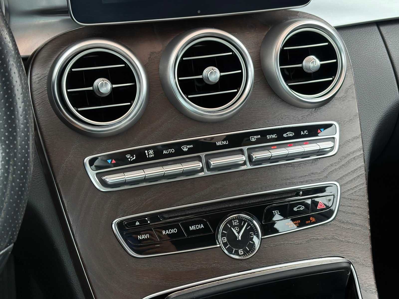 Used 2018 Mercedes-Benz C 300 4MATIC Sedan image 19