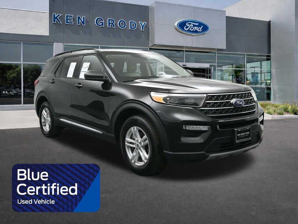 Certified 2024 Ford Explorer XLT w/ Equipment Group 202A AWD/4WD image 1
