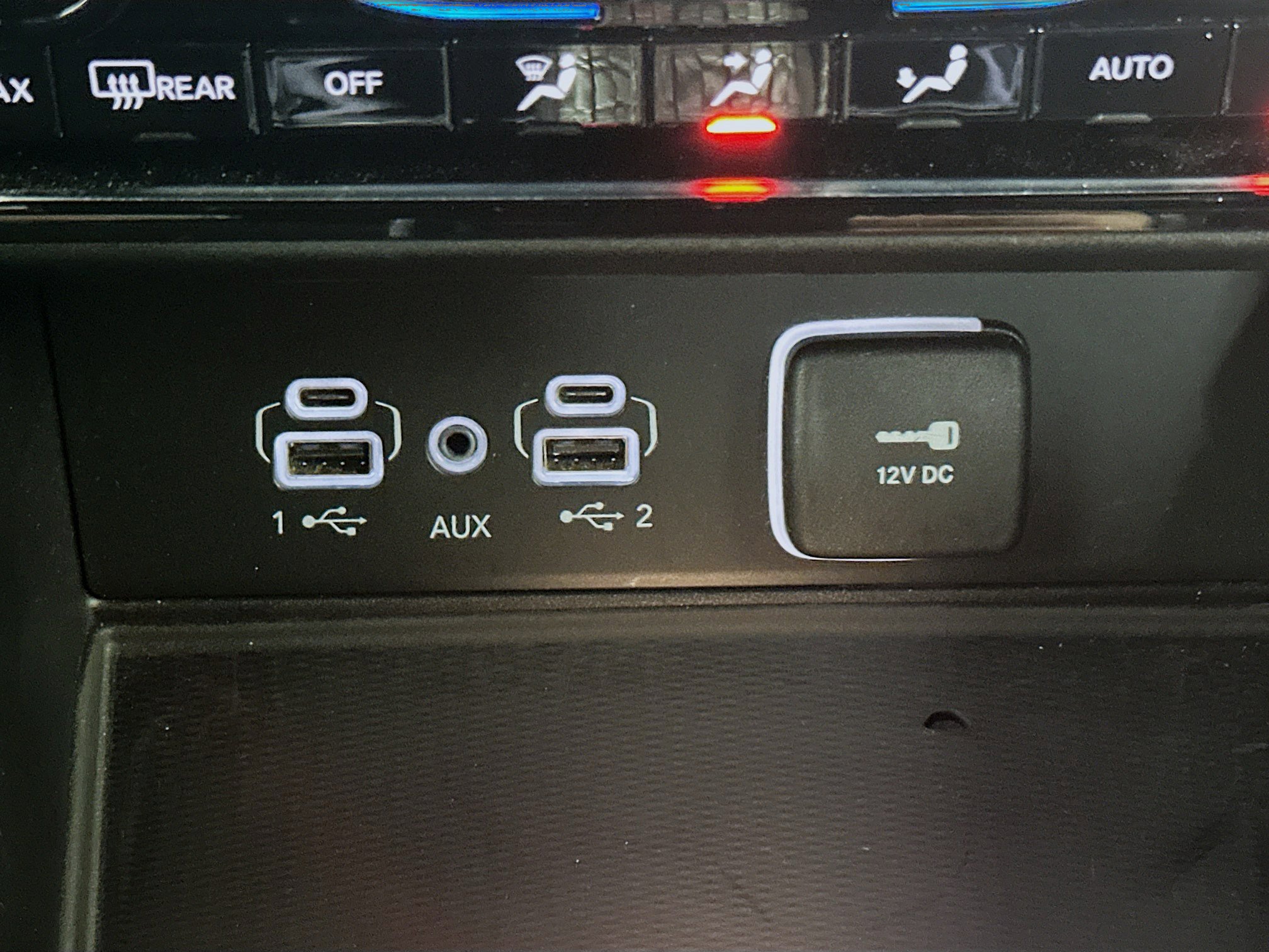 Used 2024 Jeep Grand Cherokee L Laredo image 26