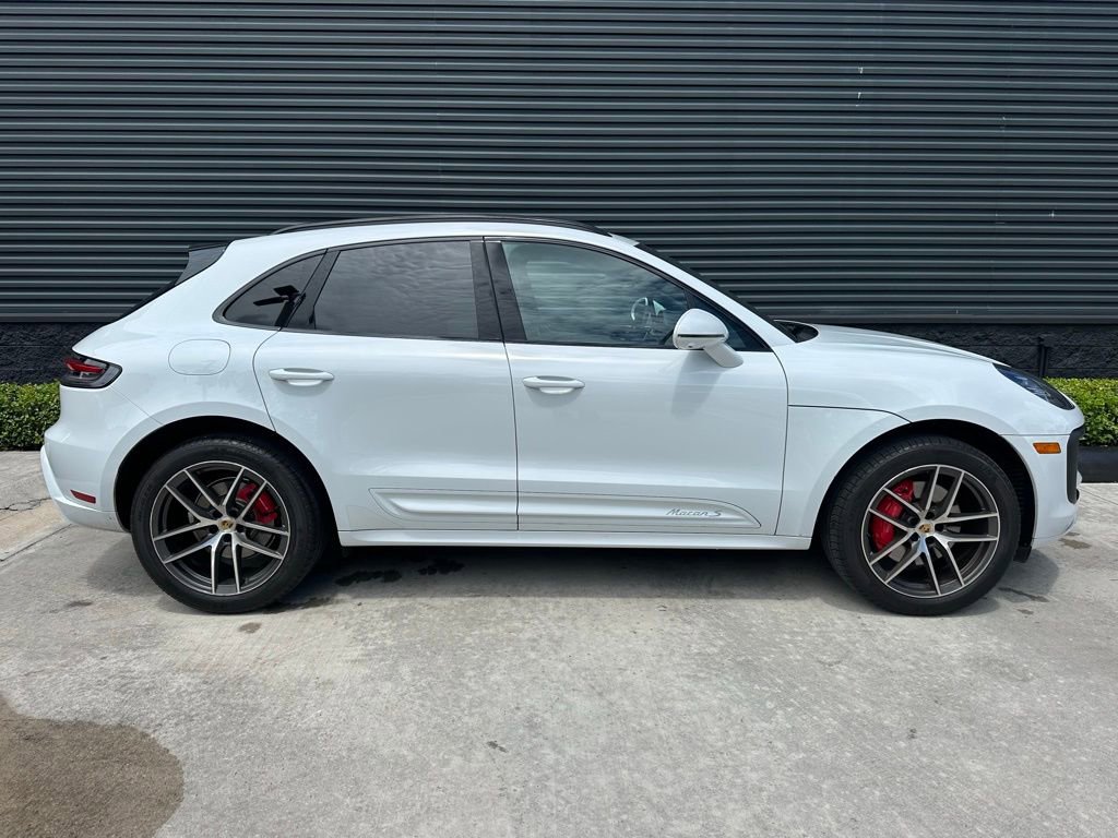 Certified 2023 Porsche Macan S image 10