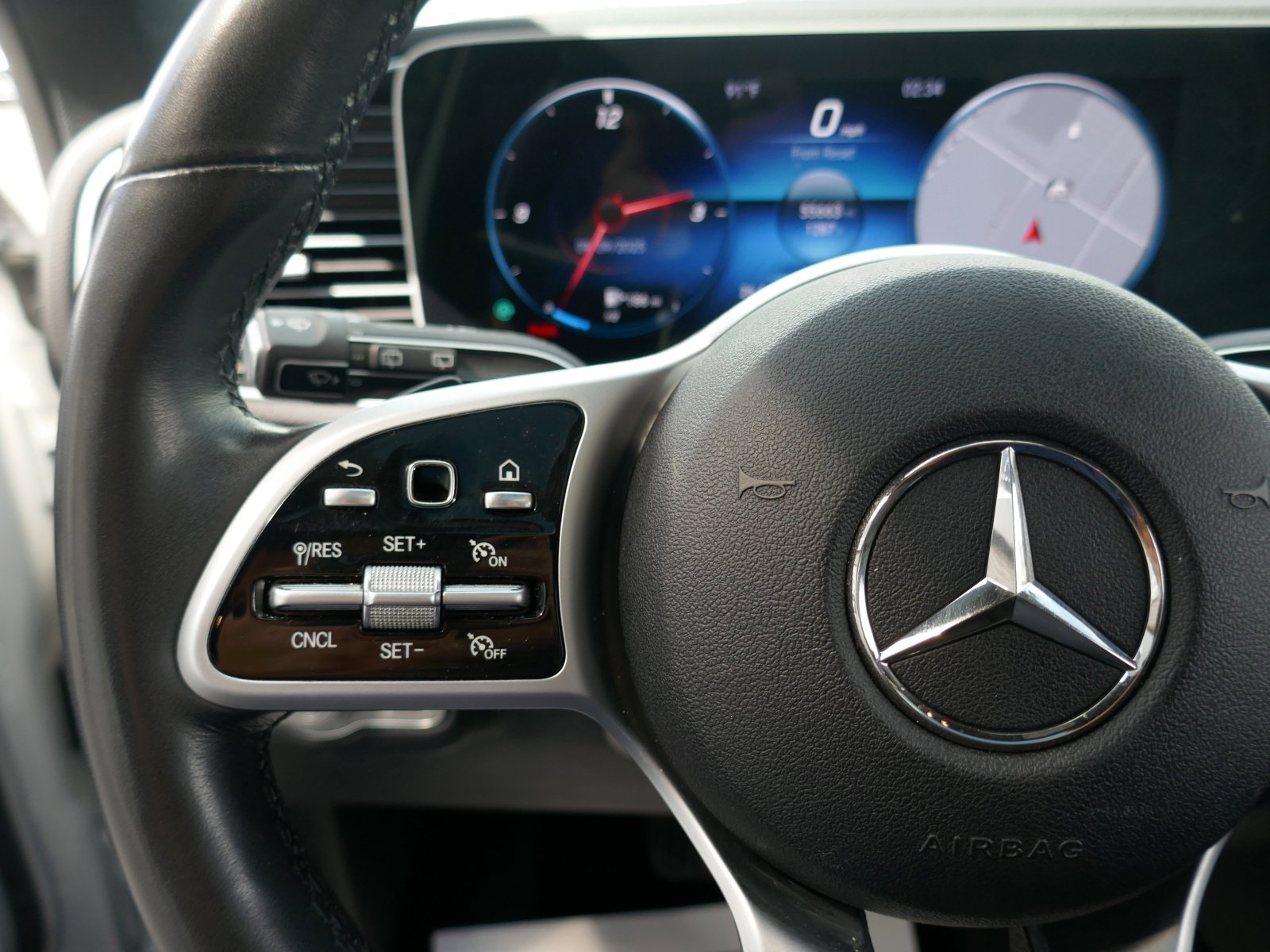 Used 2021 Mercedes-Benz GLE 350 4MATIC image 21