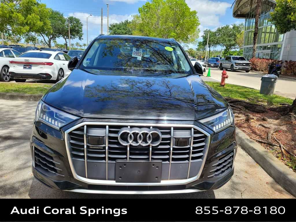 Certified 2023 Audi Q7 3.0T Premium w/ Convenience Package AWD/4WD image 7
