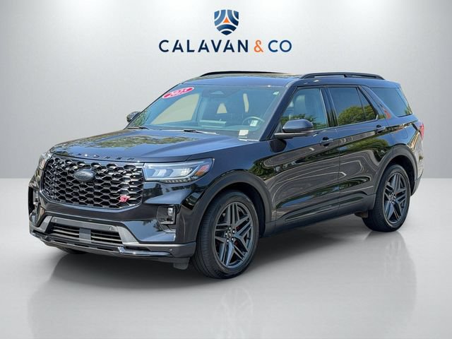 Used 2025 Ford Explorer ST AWD/4WD image 5