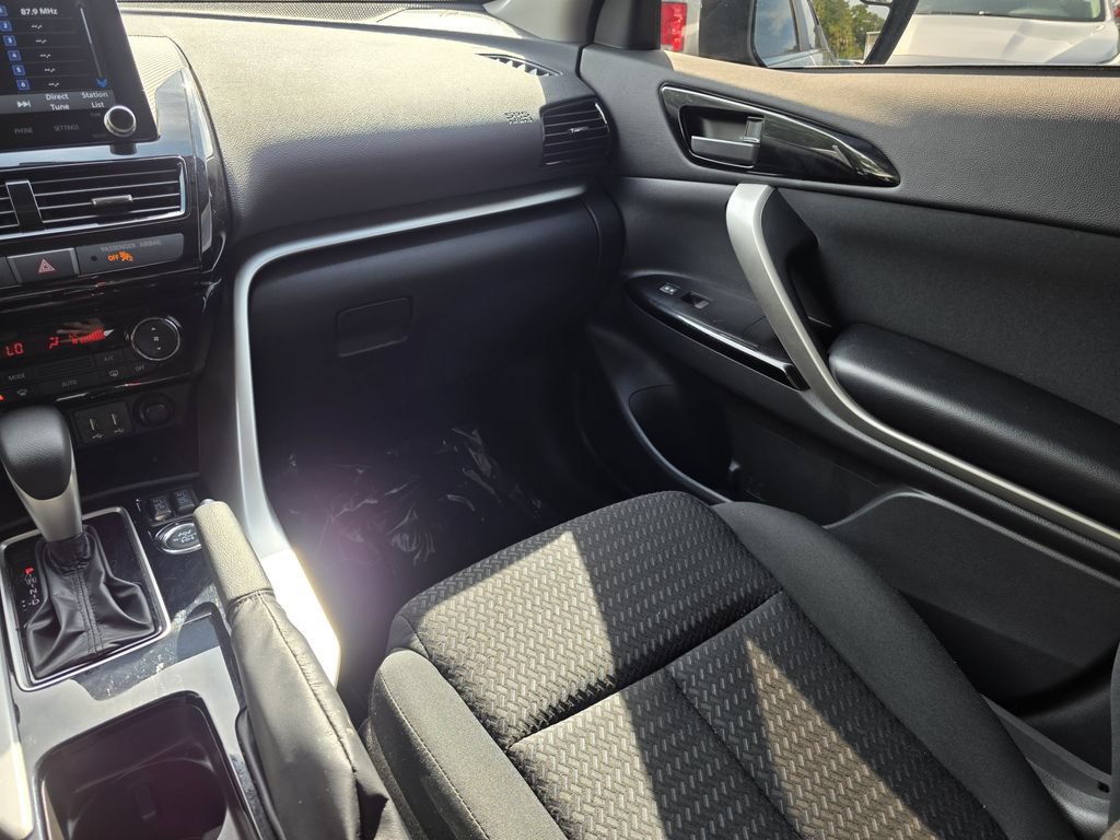 Used 2024 Mitsubishi Eclipse Cross LE AWD/4WD image 14