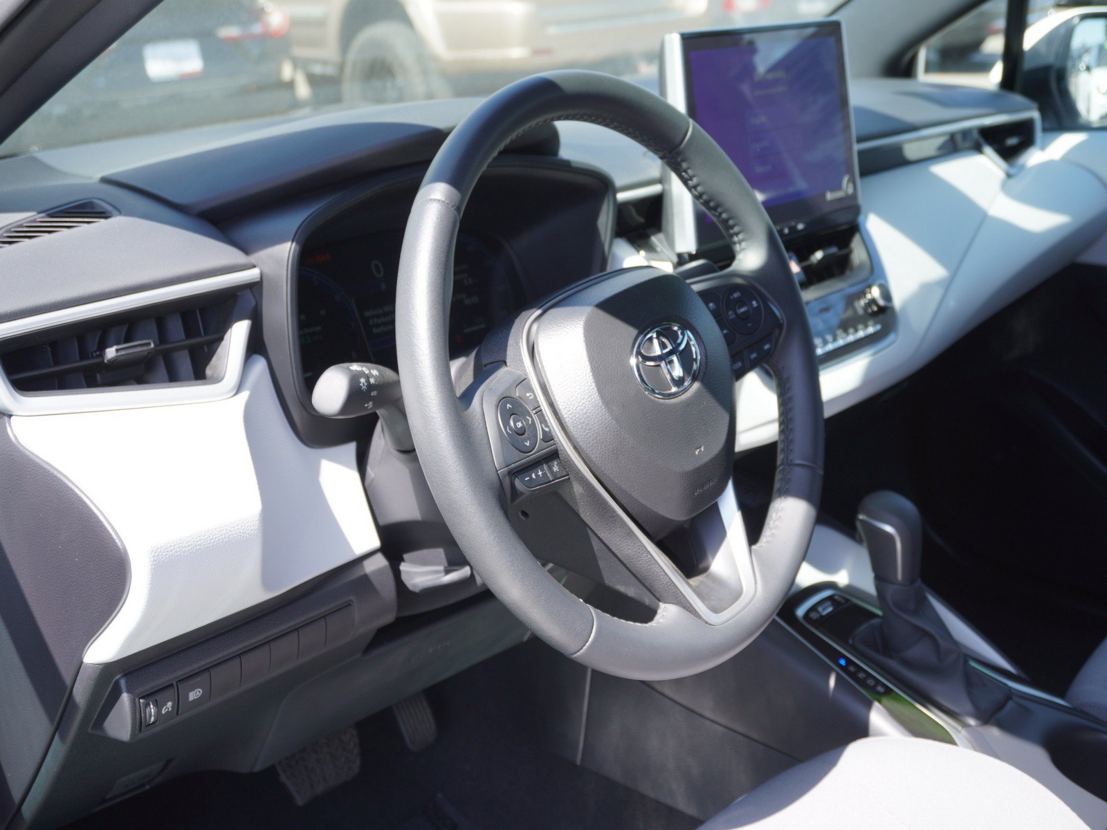 Used 2026 Toyota Corolla SE w/ SE Package FWD image 18