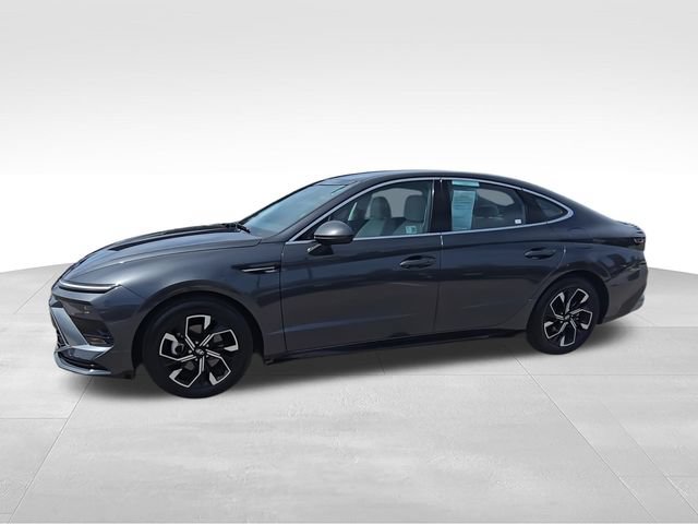 Used 2025 Hyundai Sonata SEL AWD/4WD image 4