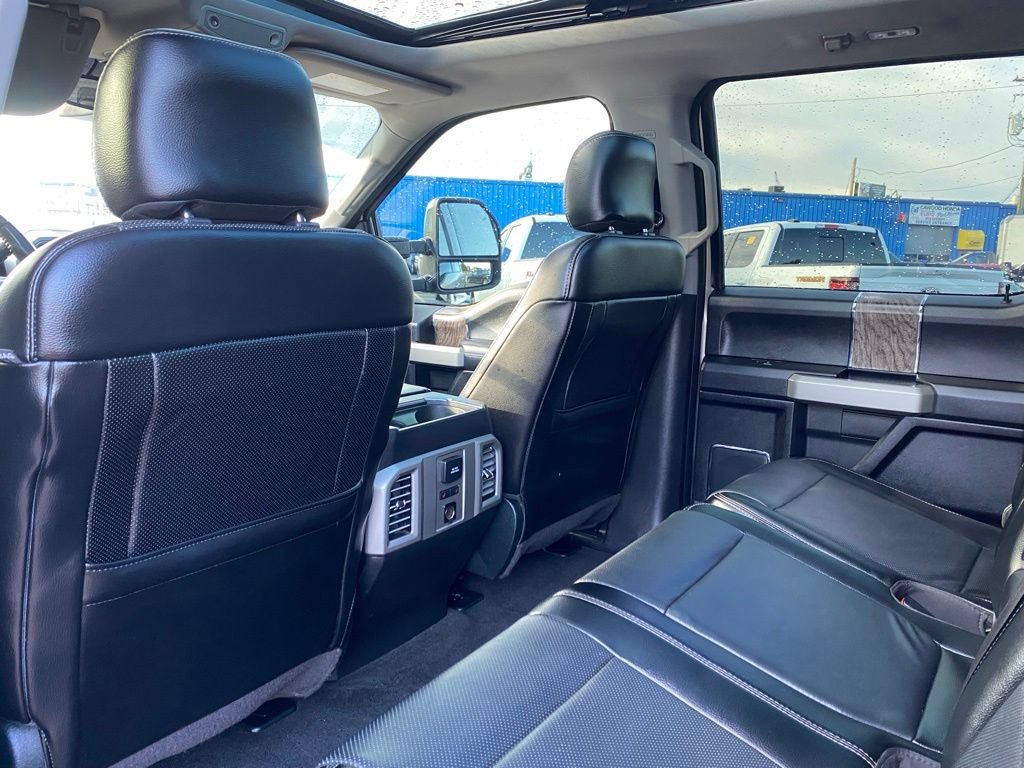 Used 2017 Ford F250 Lariat w/ Lariat Ultimate Package AWD/4WD image 16