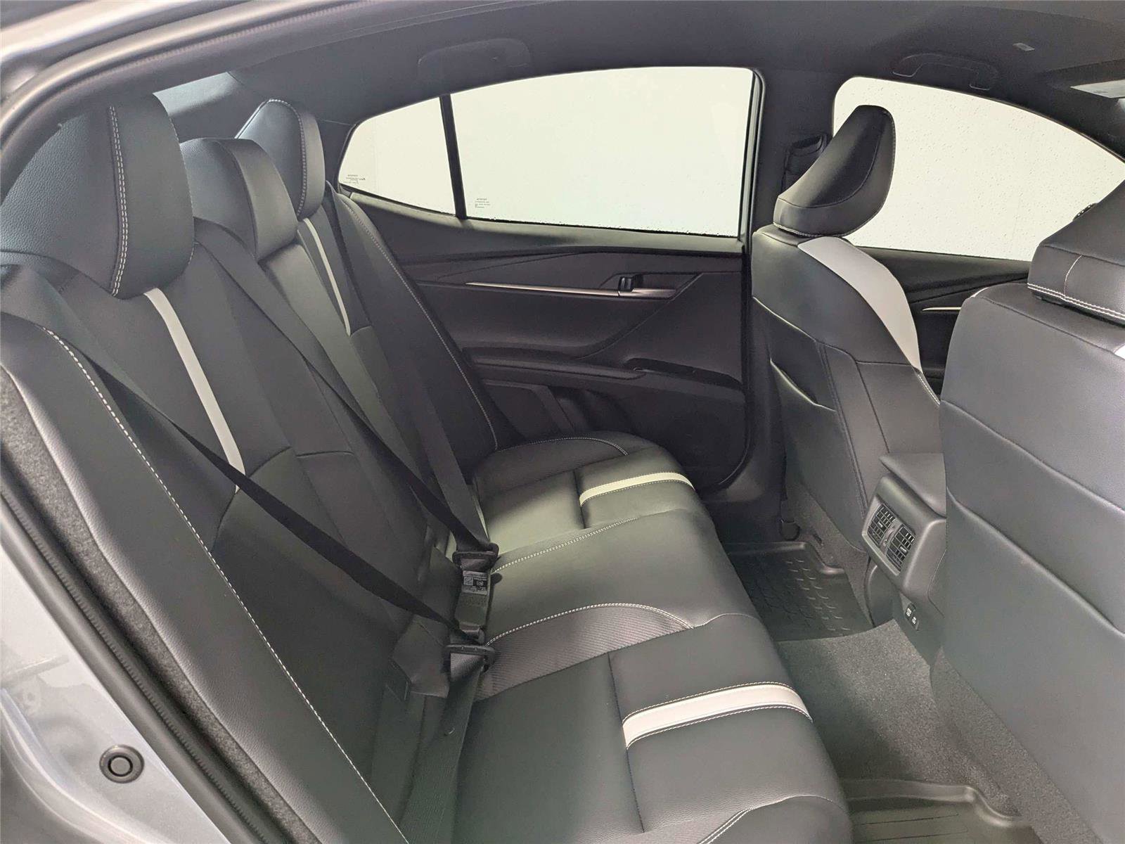 New 2026 Toyota Camry SE FWD image 18