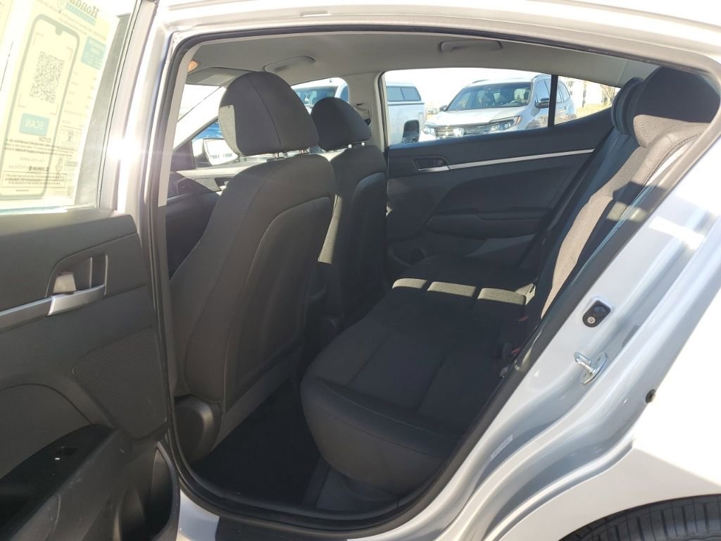 Used 2019 Hyundai Elantra SE w/ Cargo Package image 31