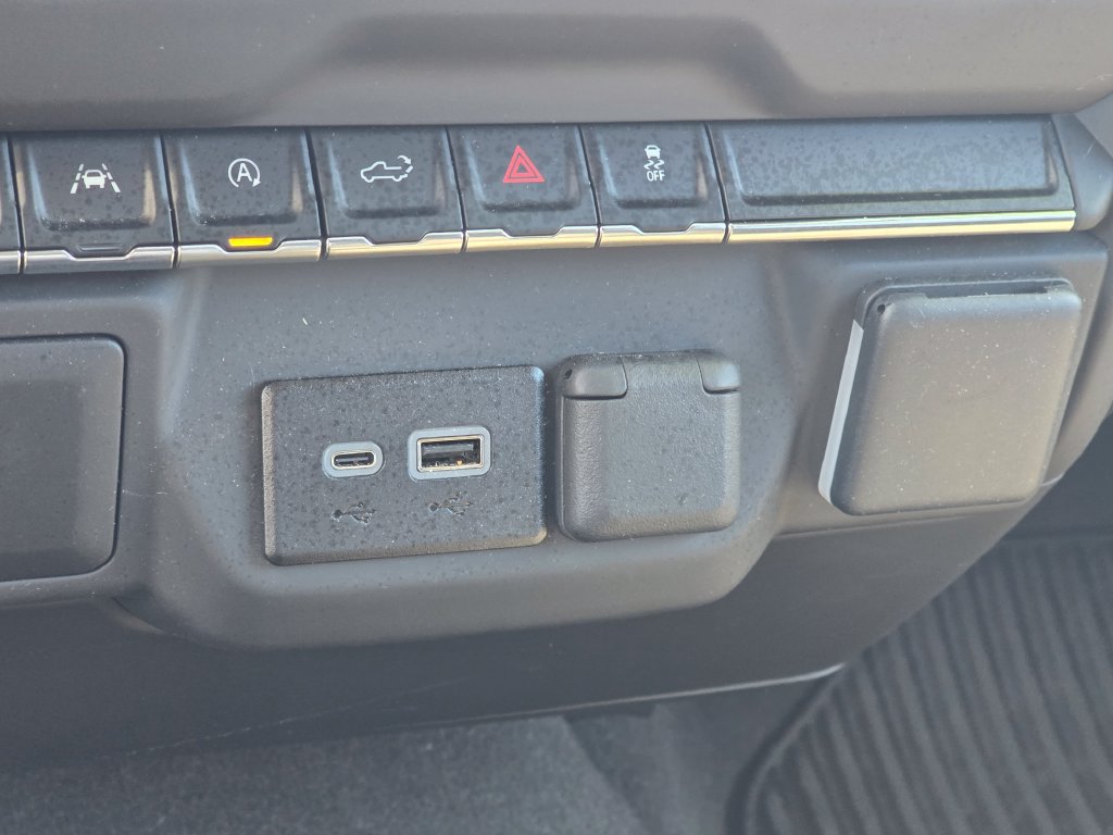 Used 2025 Chevrolet Silverado 1500 Custom AWD/4WD image 28