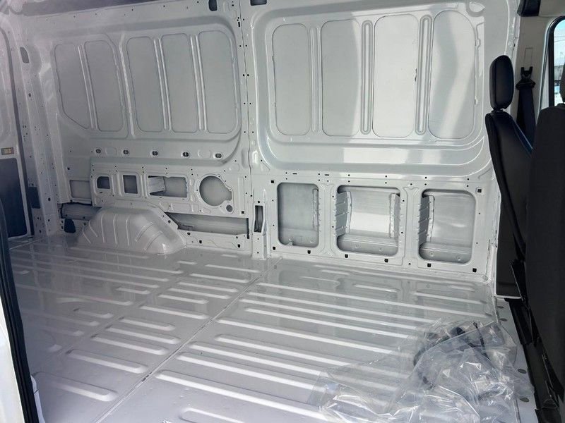 New 2026 Ford Transit 250 148 Medium Roof image 9