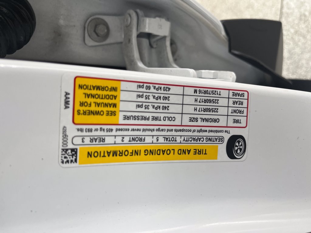 Used 2025 Chevrolet Trax LS FWD image 22
