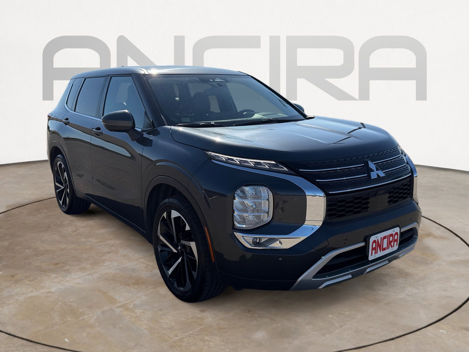 Used 2024 Mitsubishi Outlander SE image 4