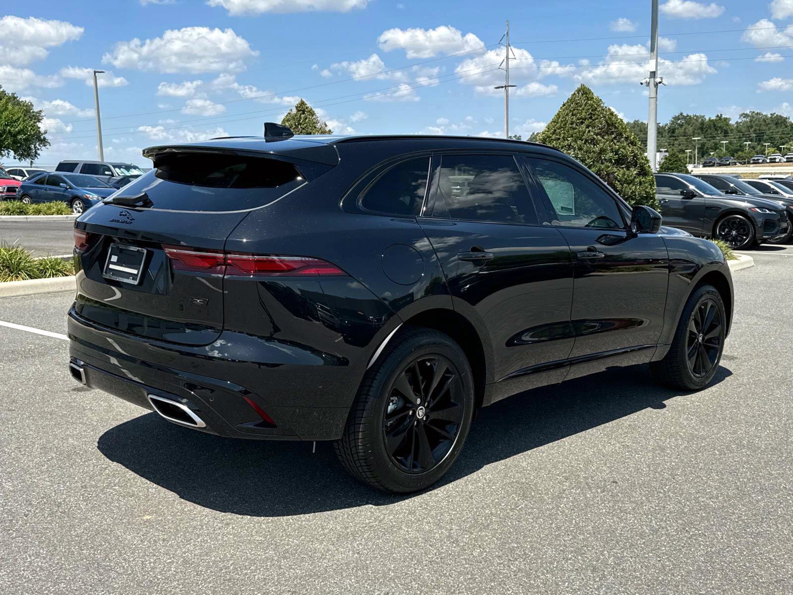 New 2026 Jaguar F-PACE R-Dynamic S image 6