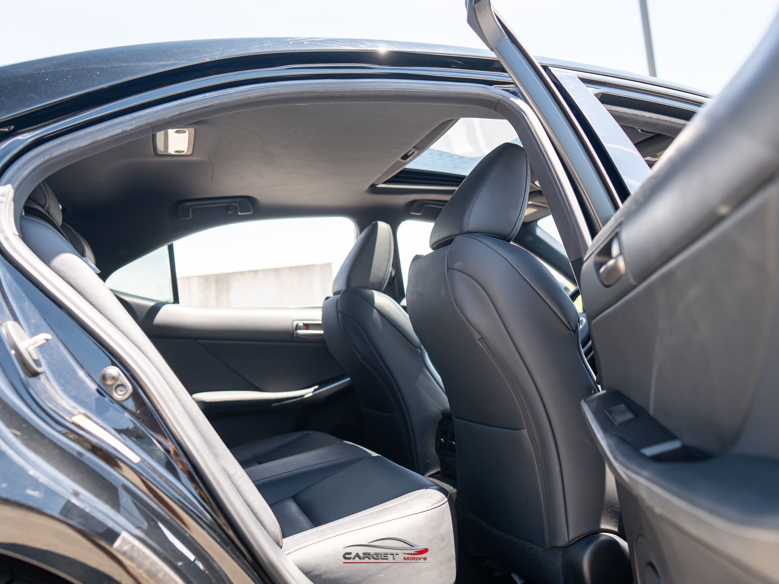 Used 2019 Lexus IS 300 F Sport w/ F Sport Package RWD image 17
