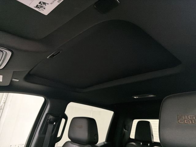 Used 2023 Chevrolet Silverado 1500 High Country w/ High Country Premium Package image 23