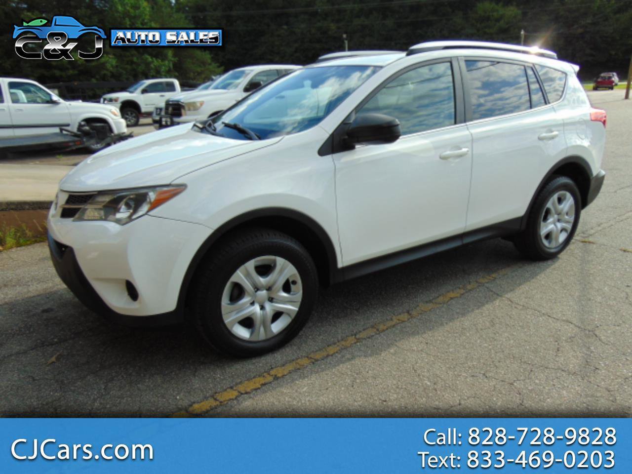 Used 2014 Toyota RAV4 LE FWD image 1
