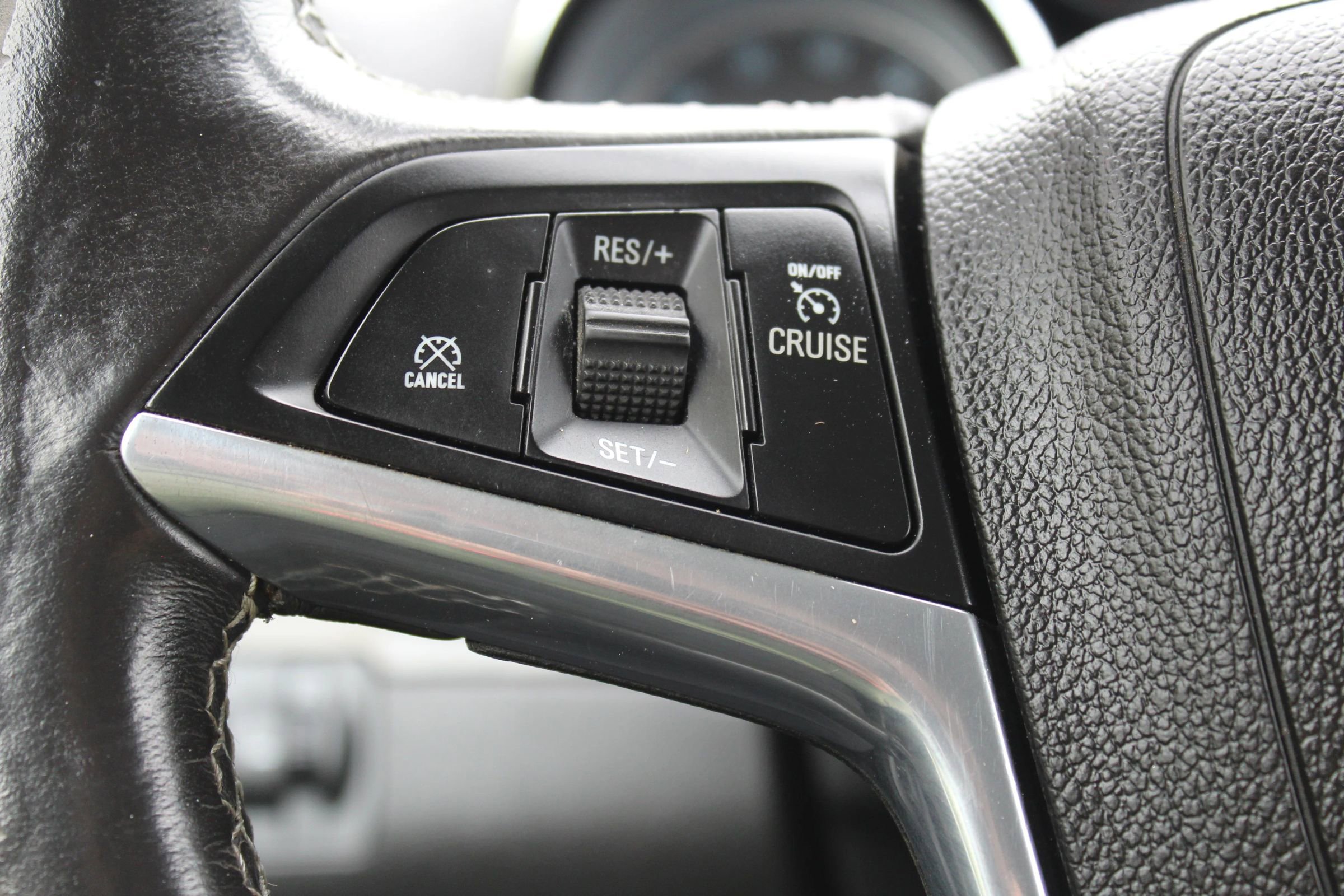 Used 2016 Buick Encore Sport Touring AWD/4WD image 25