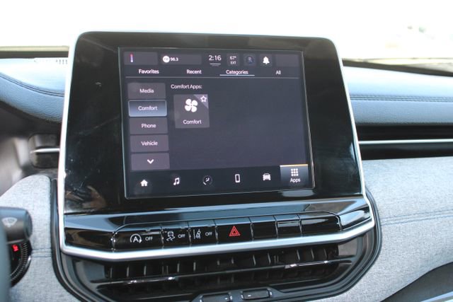 Used 2025 Jeep Compass Latitude image 26