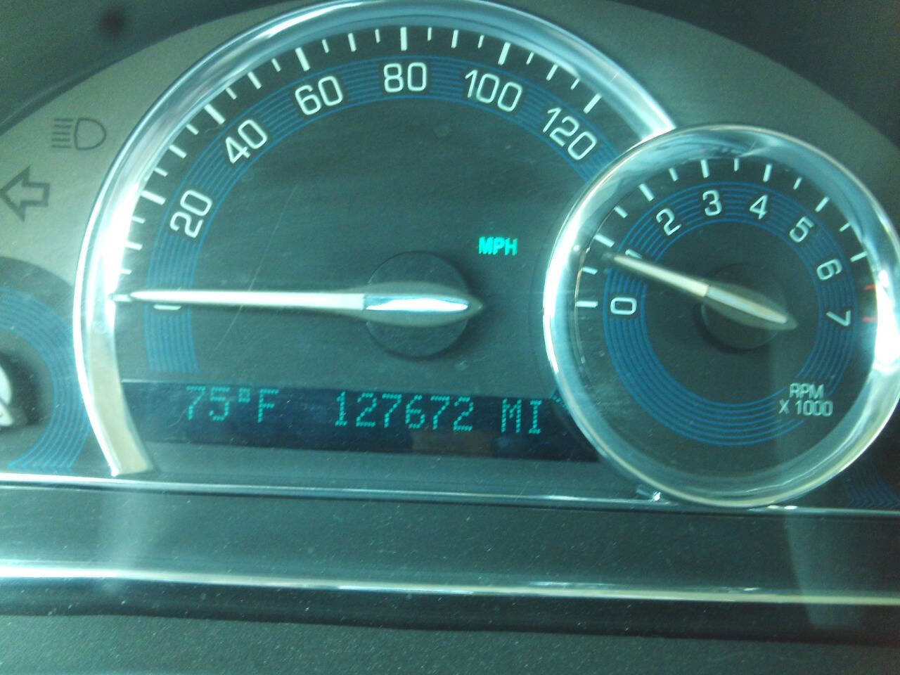 Used 2010 Chevrolet HHR LT image 8