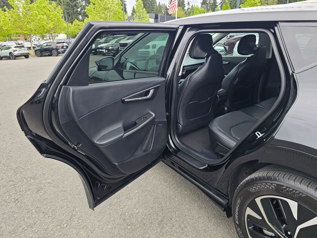 Certified 2023 Kia EV6 Wind AWD/4WD image 21