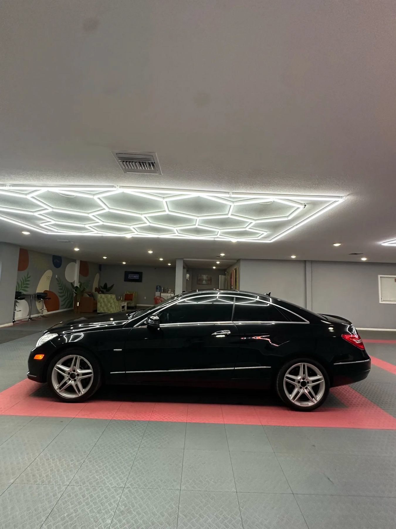 Used 2012 Mercedes-Benz E 350 4MATIC Coupe w/ Premium 2 Pkg image 3