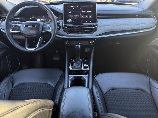 Used 2024 Jeep Compass Latitude image 8