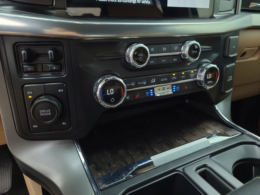 Used 2021 Ford F150 Lariat w/ Equipment Group 502A High image 28