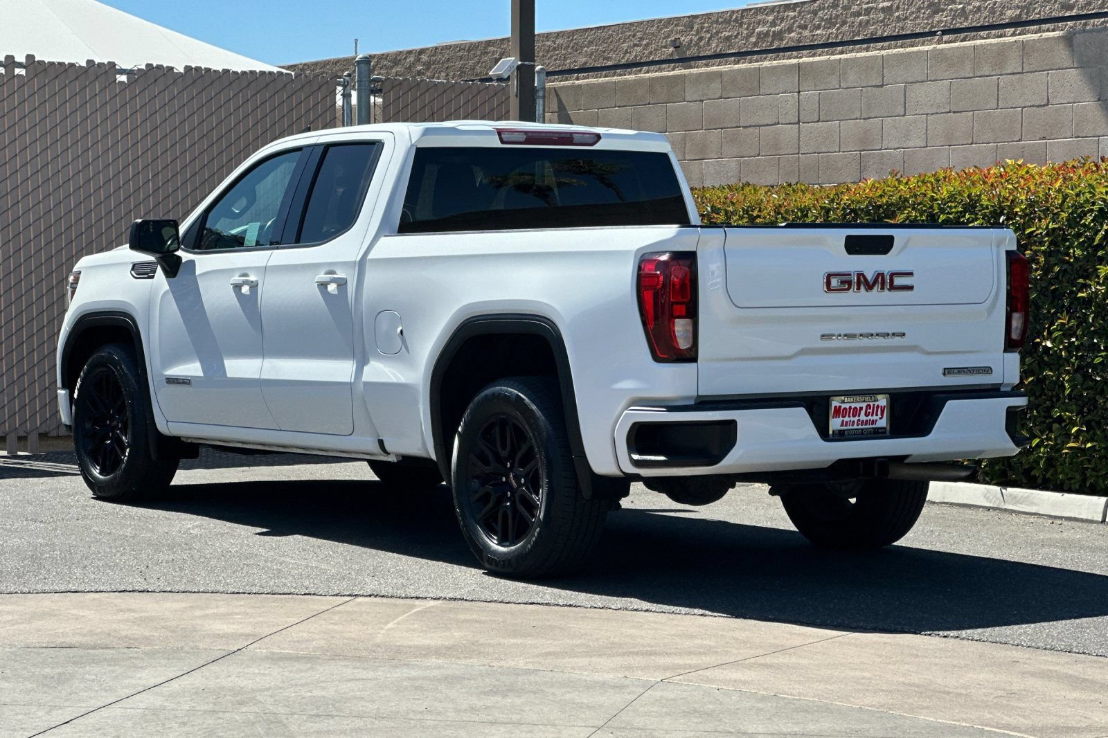 Certified 2022 GMC Sierra 1500 Elevation RWD image 6