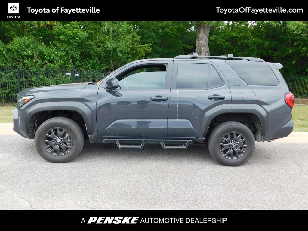 Used 2025 Toyota 4Runner SR5 AWD/4WD image 2
