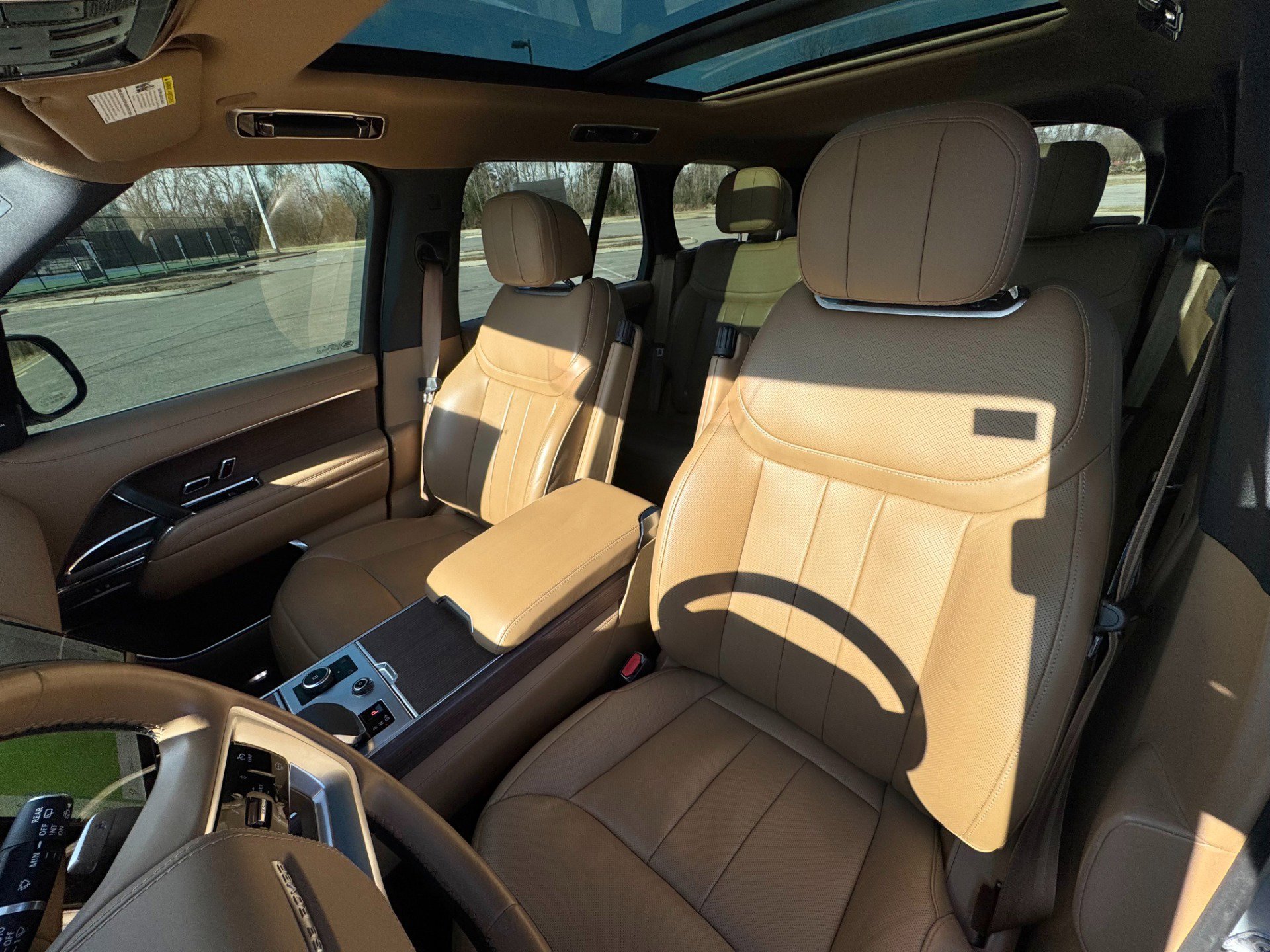 Used 2023 Land Rover Range Rover SE image 10