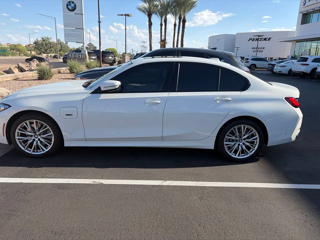 Certified 2023 BMW 330e w/ Premium Package RWD image 5