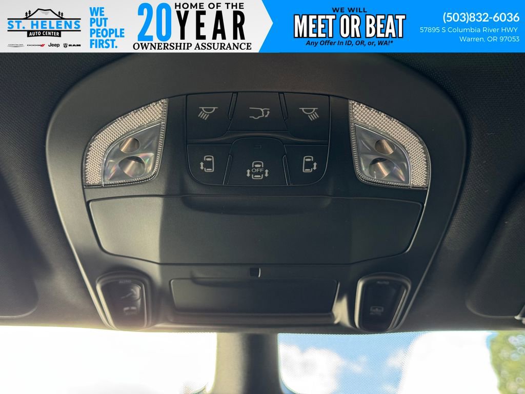 New 2026 Chrysler Pacifica Limited image 30