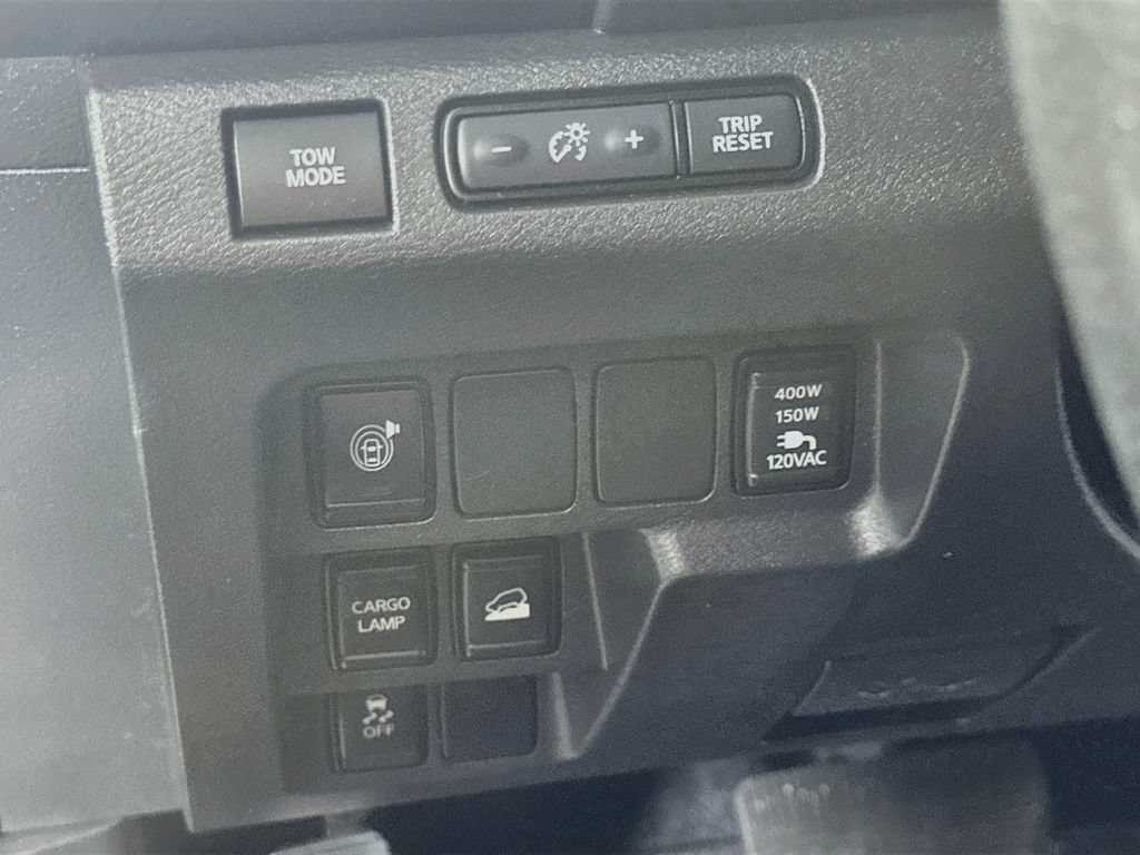 Used 2023 Nissan Frontier SV w/ SV Convenience Package AWD/4WD image 23