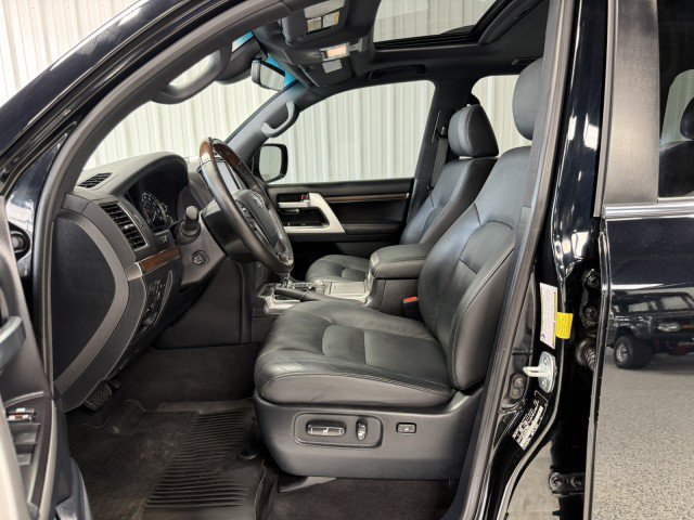 Used 2020 Toyota Land Cruiser Heritage Edition AWD/4WD image 8