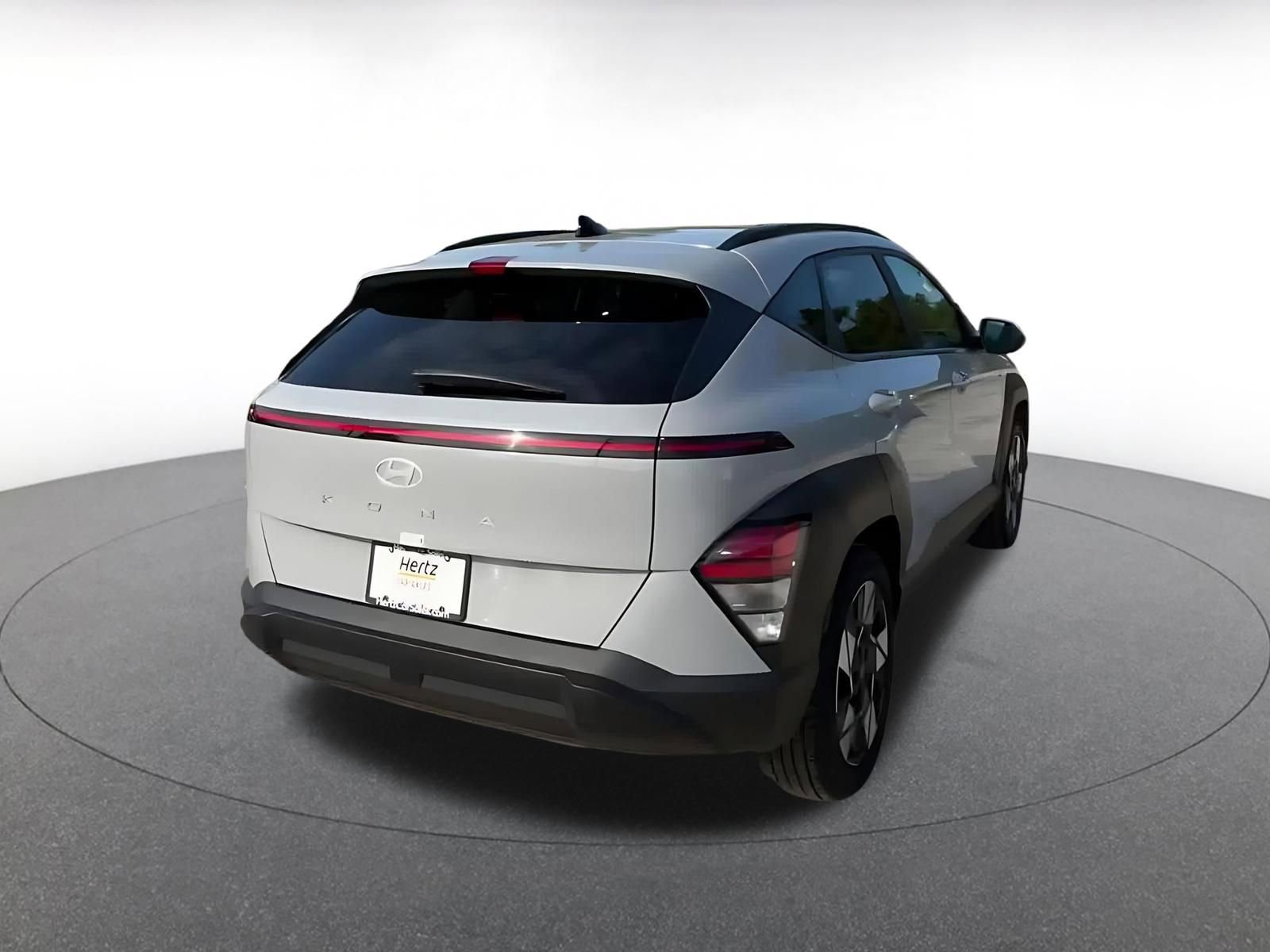 Used 2025 Hyundai Kona SEL image 14