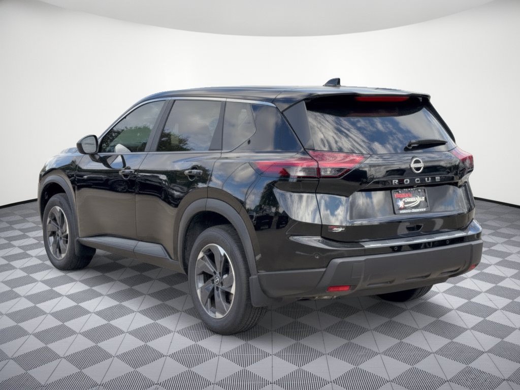 Certified 2026 Nissan Rogue SV FWD image 3